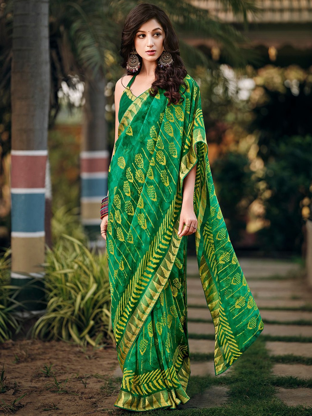 SANSKAR Floral Pure Georgette Saree, Green