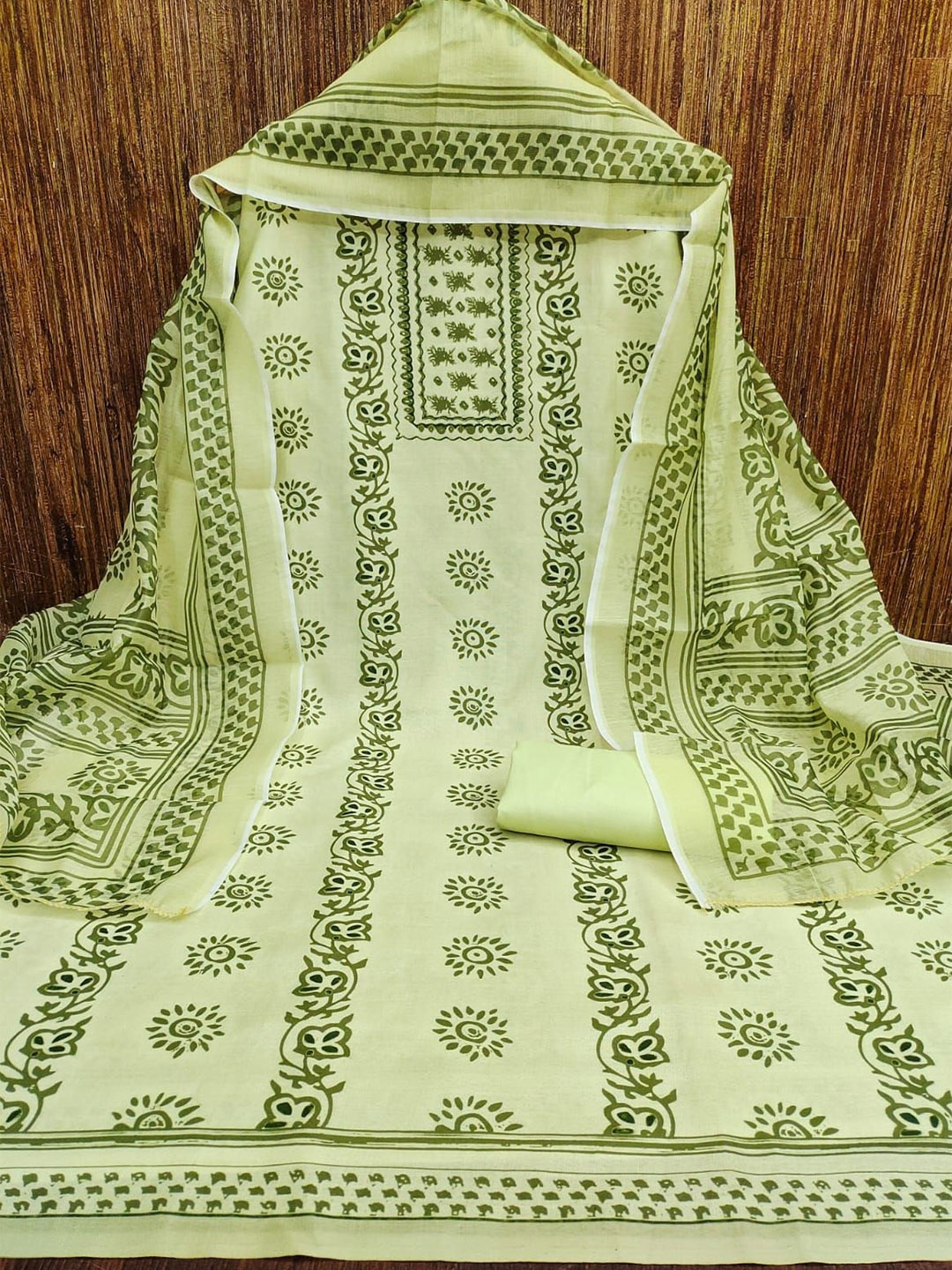

mimi design Women Printed Unstitched Dress Material, Cream