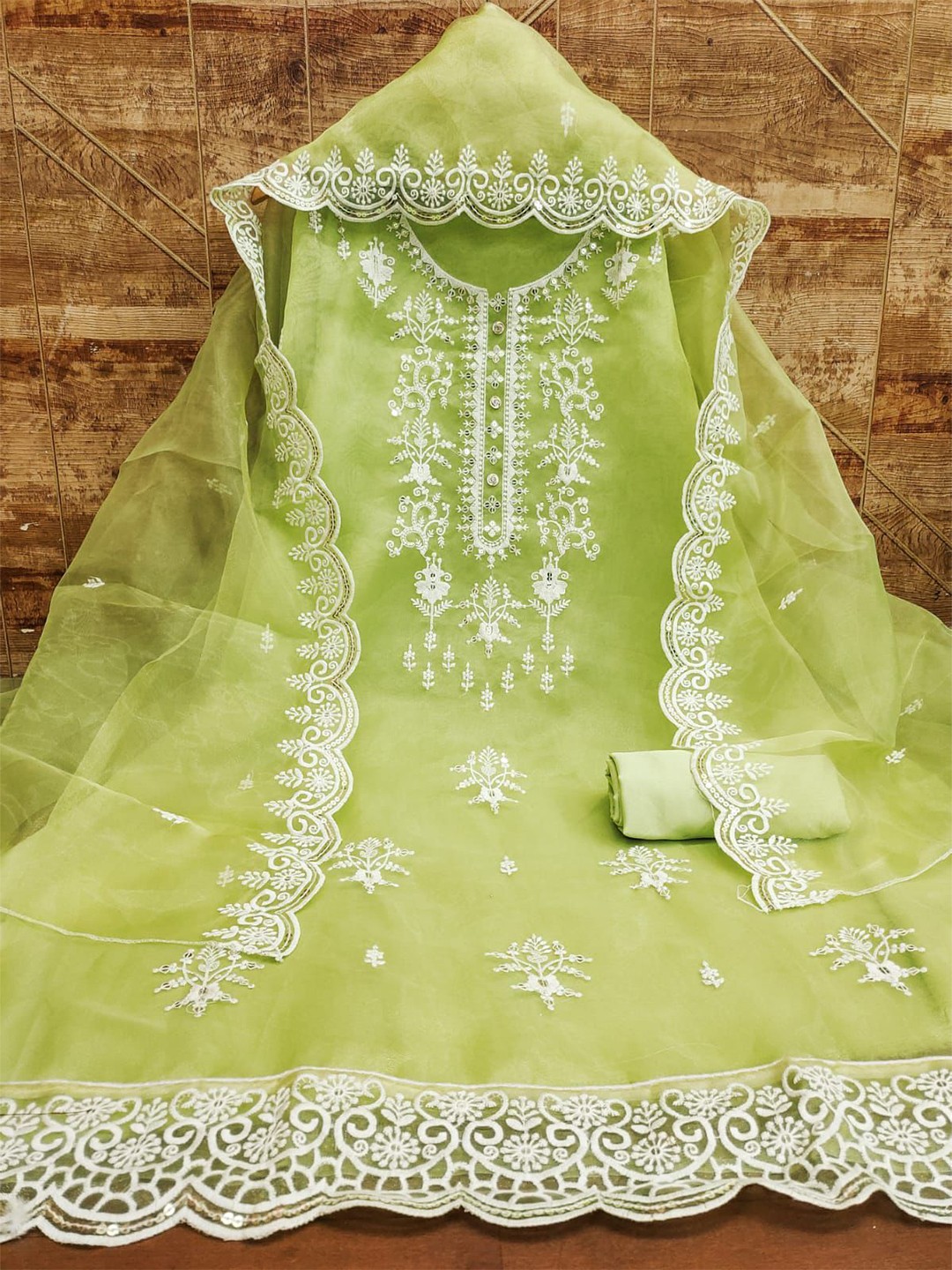 

mimi design Organza Unstitched Dress Material, Green