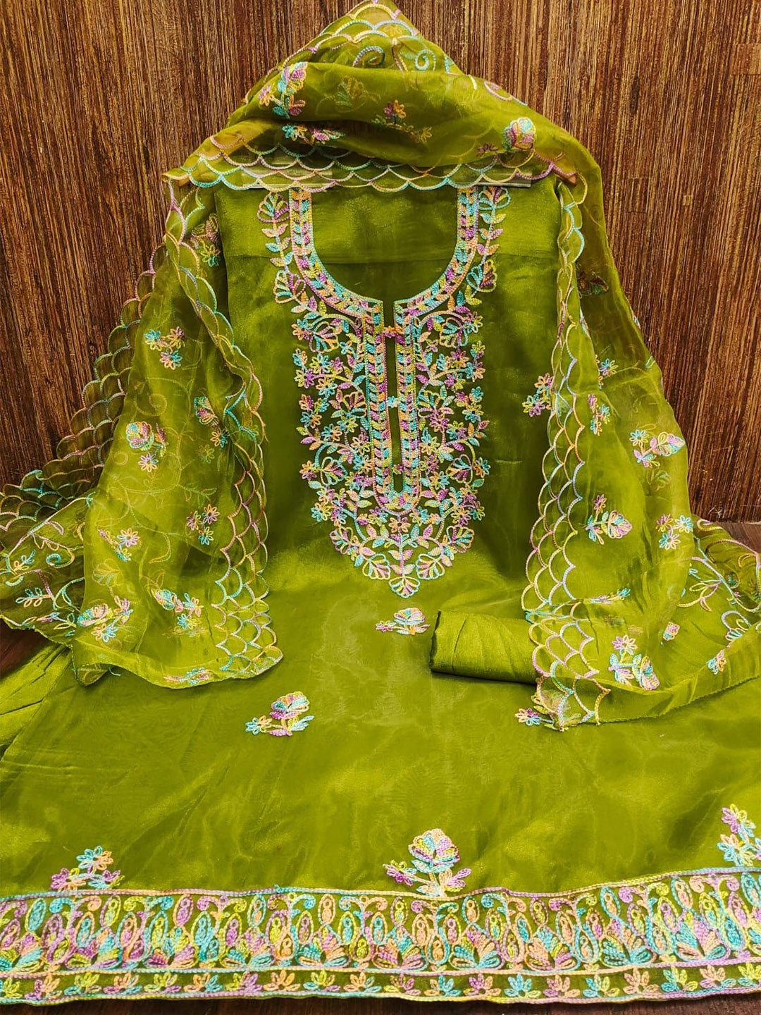

mimi design Organza Embroidered Unstitched Dress Material, Green