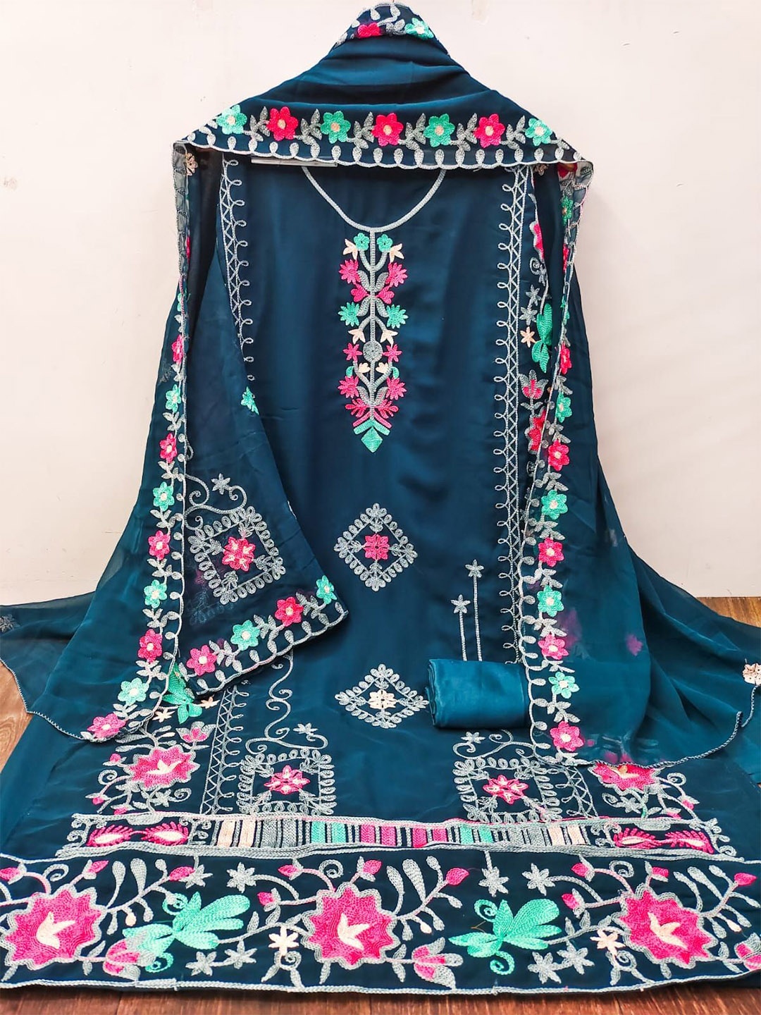 

mimi design Women Embroidered Unstitched Dress Material, Turquoise blue
