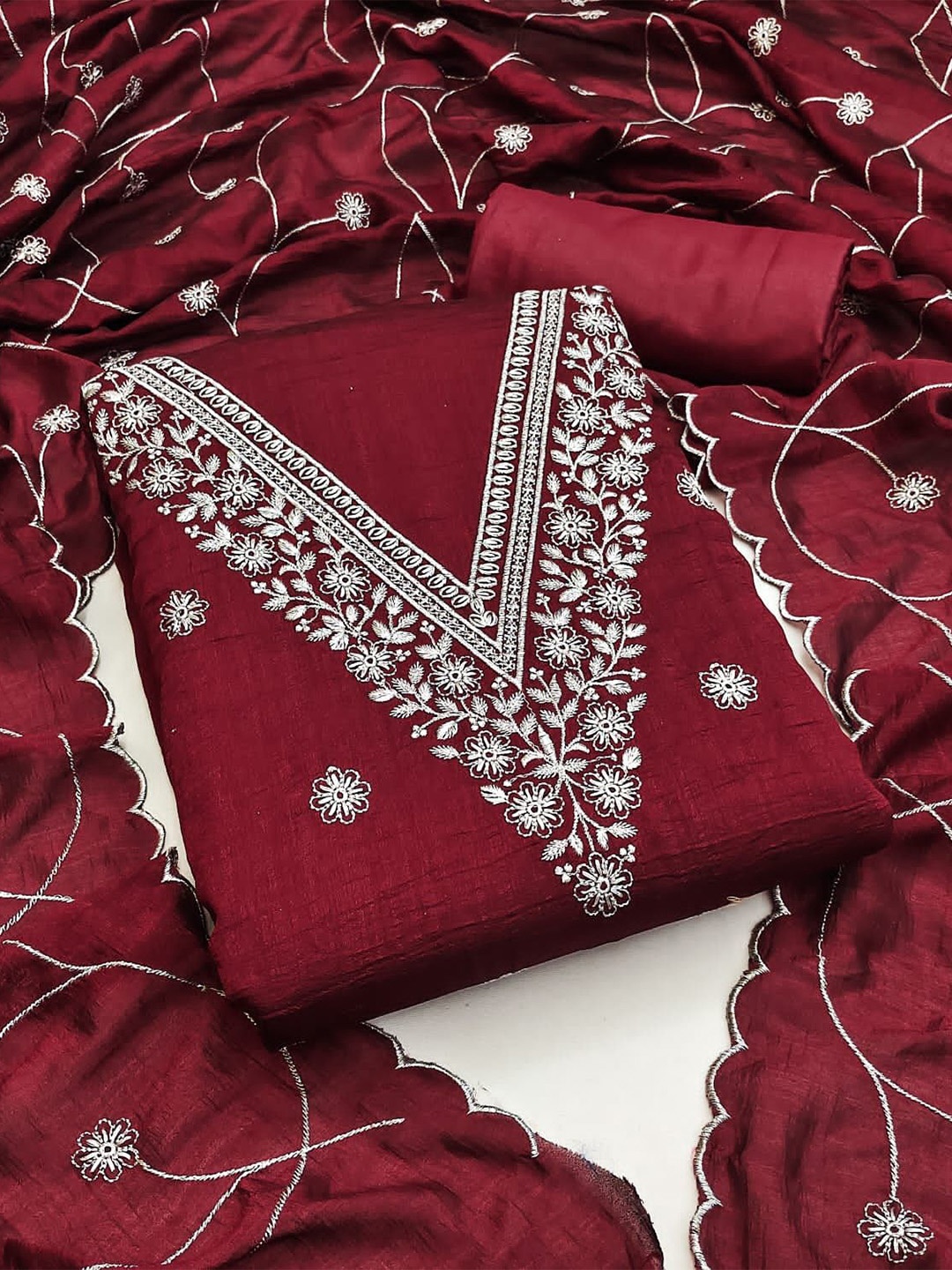 

mimi design Unstitched Dress Material, Maroon