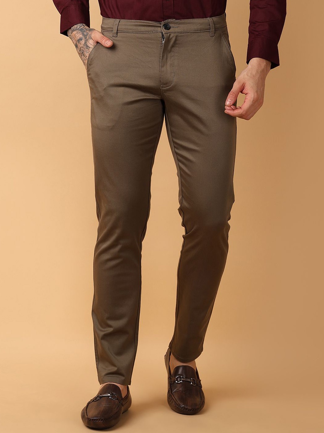 

V-Mart Men Mid-Rise Chinos, Green