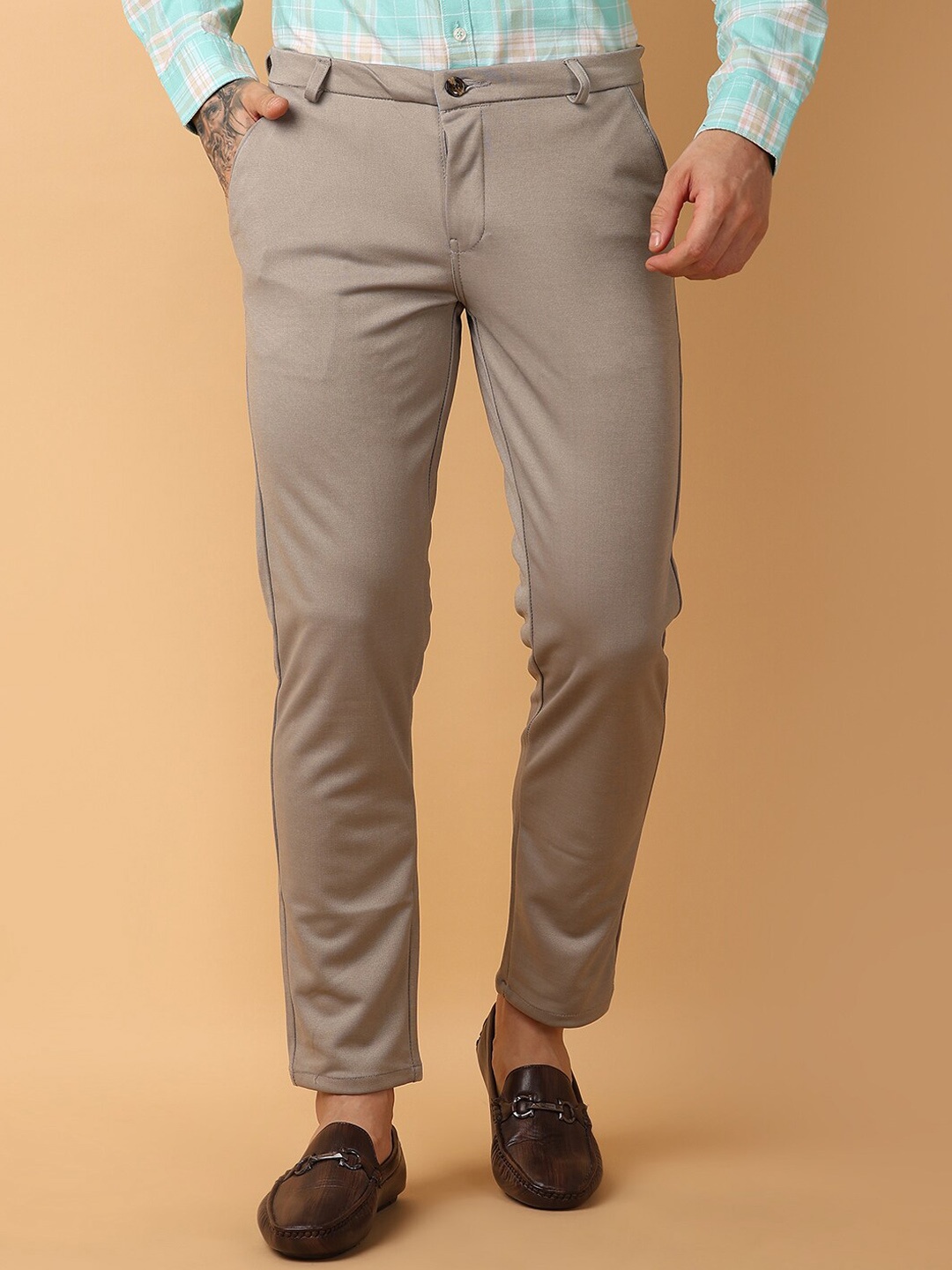 

V-Mart Men Mid-Rise Chinos, Beige