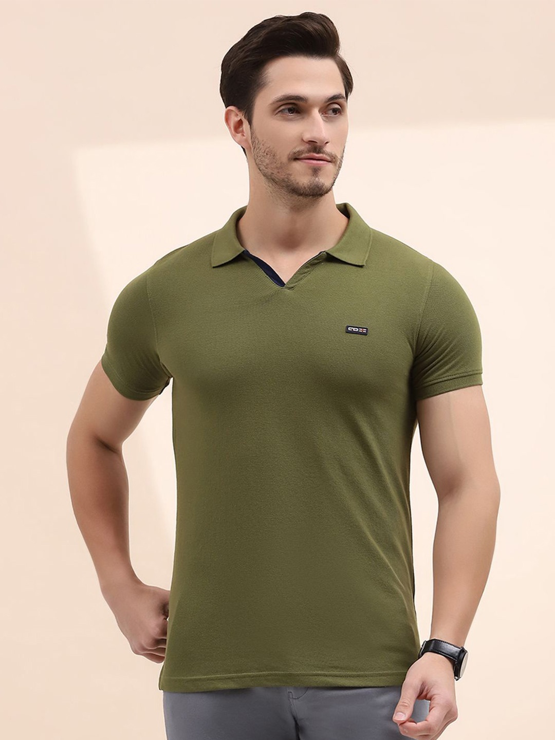 

Cloak & Decker by Monte Carlo Men Solid Polo Collar T-shirt, Olive