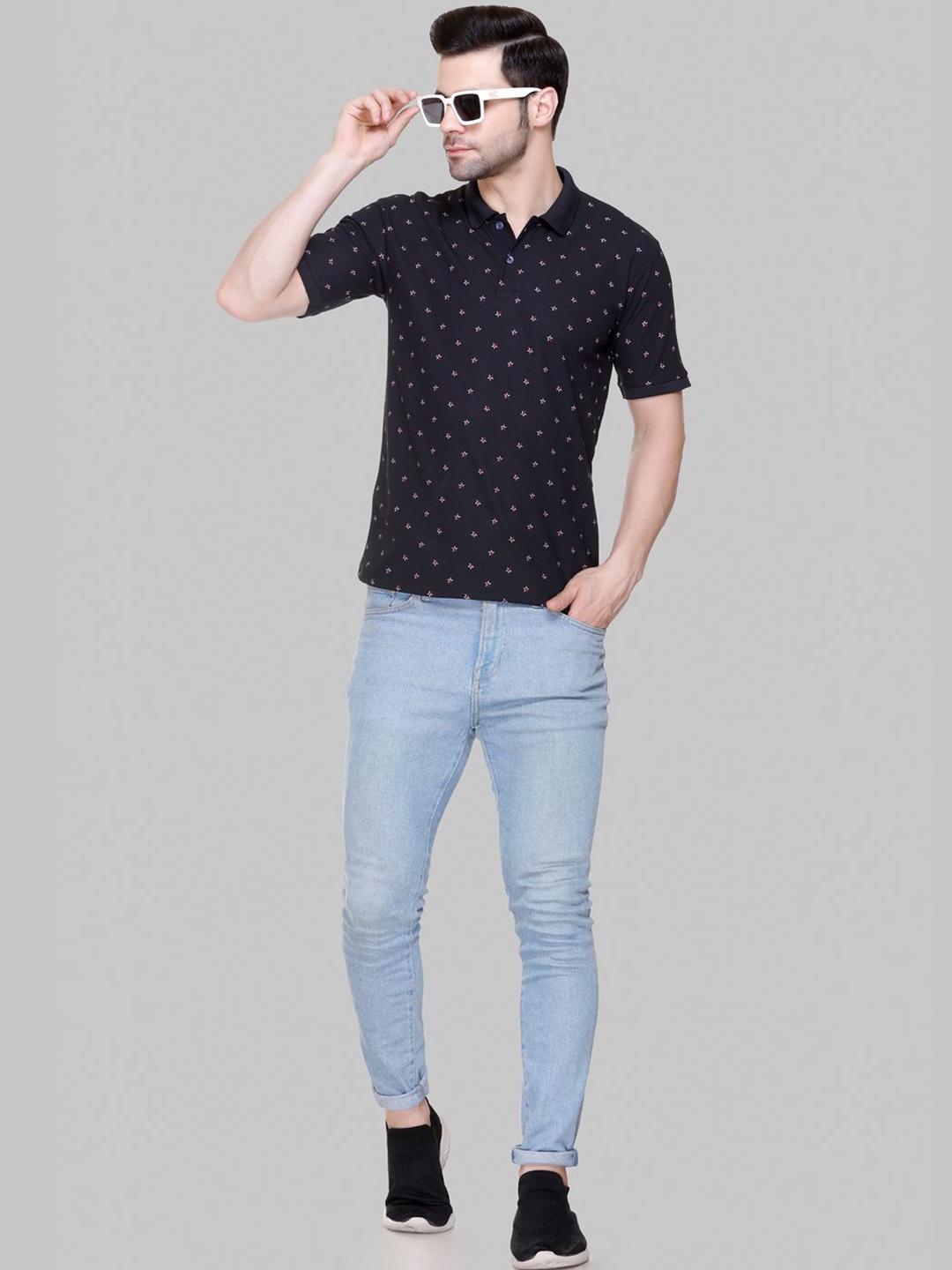 

FLOSBERRY Stylish Men Micro Printed Polo Collar T-shirt, Black