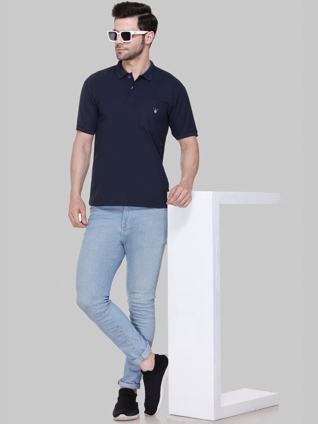 

FLOSBERRY Stylish Men Embroidered Polo Collar Pocket T-shirt, Navy blue