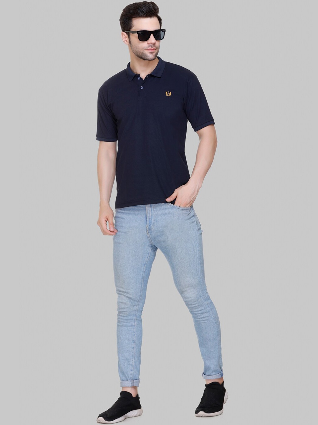 

FLOSBERRY Stylish Men Embroidered Polo Collar T-shirt, Navy blue
