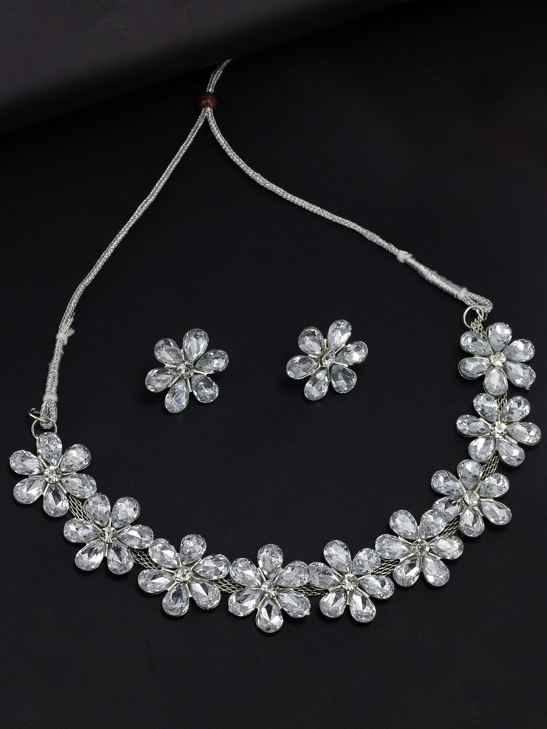 

PRIVIU Women Silver-Plated Crystal Studded Jewellery Set