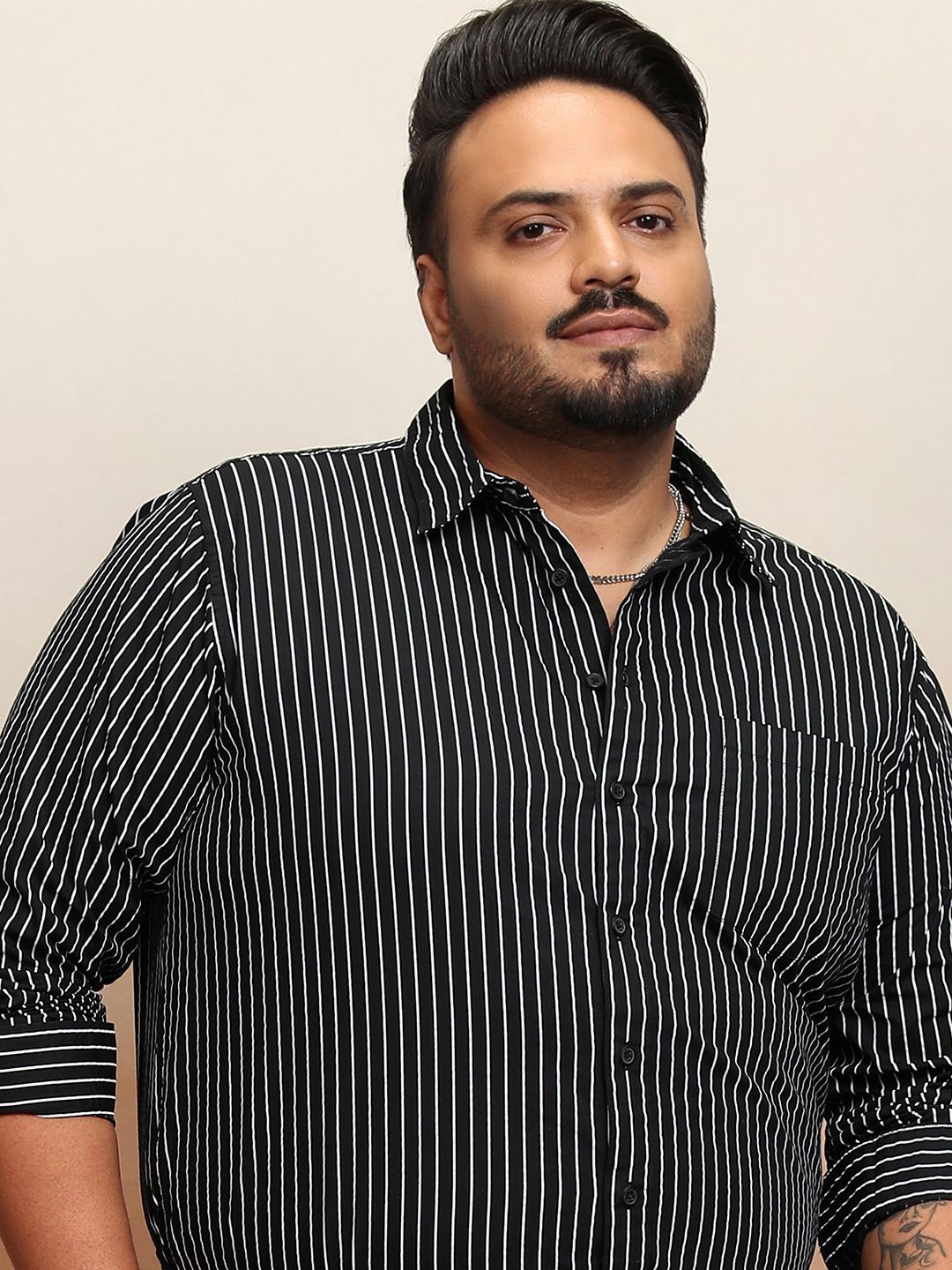 HIGHLANDER Men Plus Size Striped Regular Fit Shirt, Black