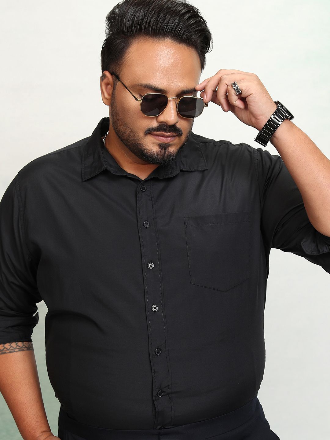

HIGHLANDER Men Solid Plus size Regular Fit Casual Shirt, Black