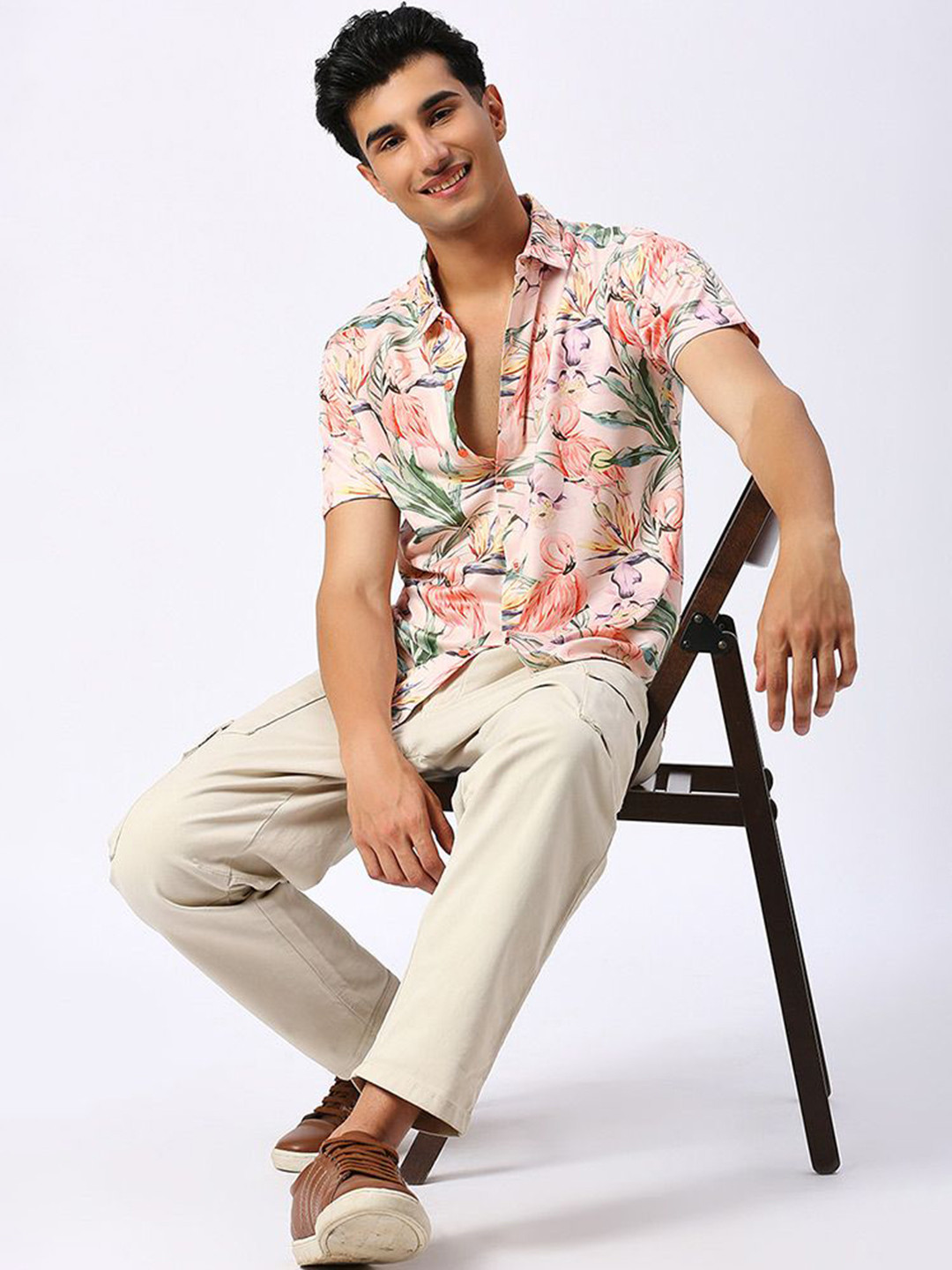 

Wear Your Opinion Men Classic All Over Spread Collar Print Beach Shirt, Peach