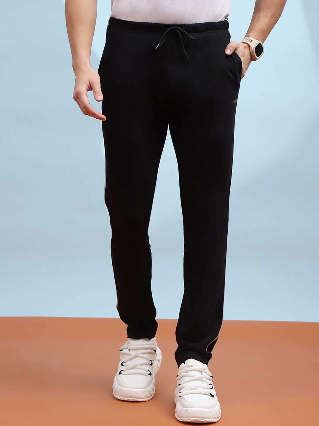 

Cloak & Decker by Monte Carlo Men Mid Rise Track Pants, Black