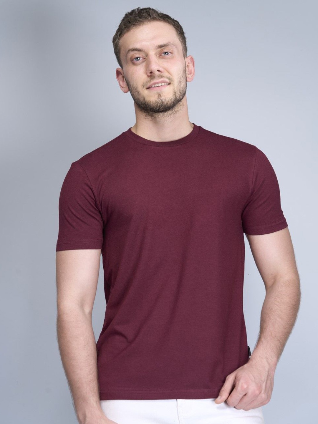 

INTERWOVE Men Solid Bamboo Cotton Slim Fit T-shirt, Maroon