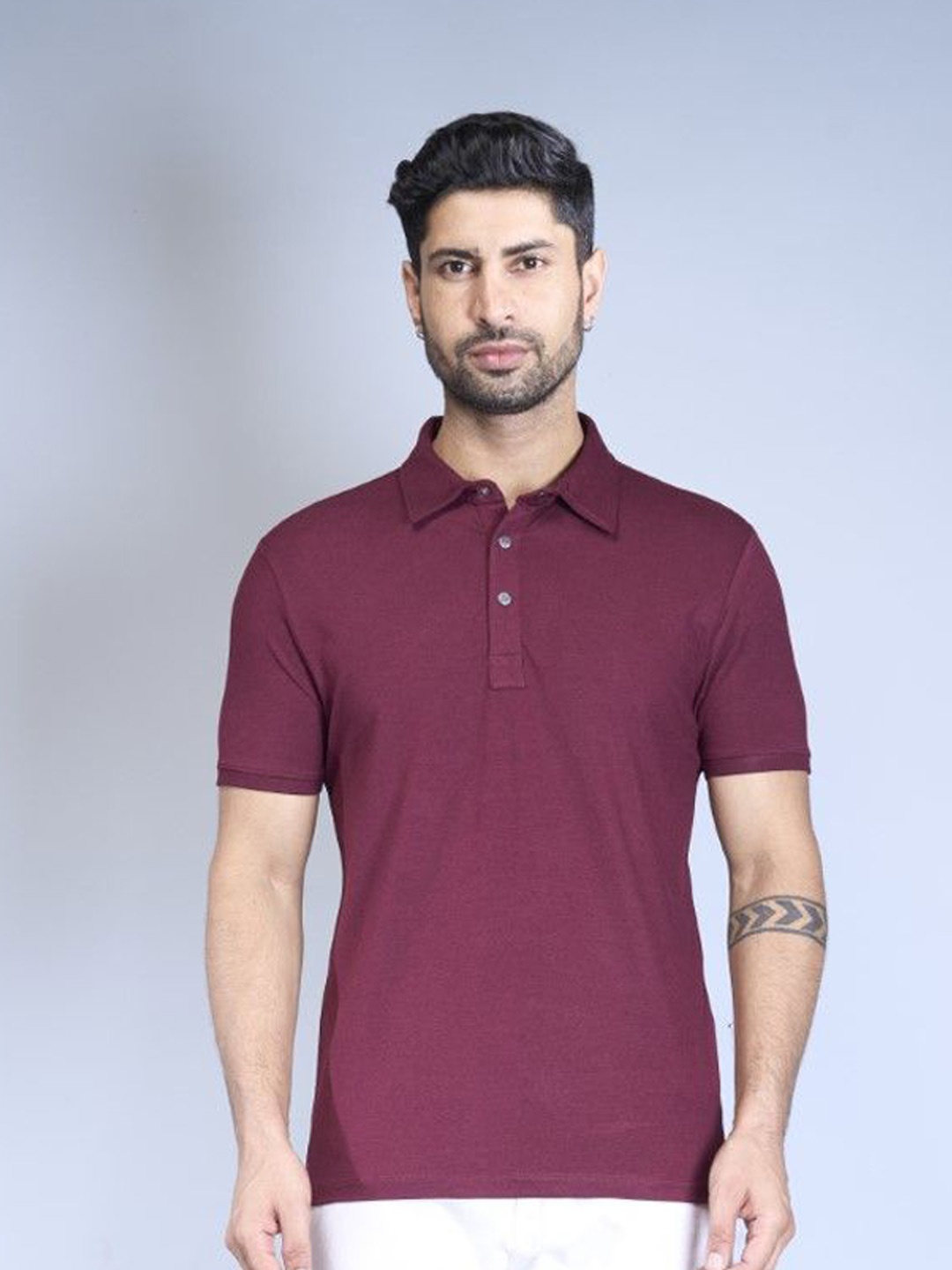 INTERWOVE Men Polo Collar Solid T-shirt, Maroon
