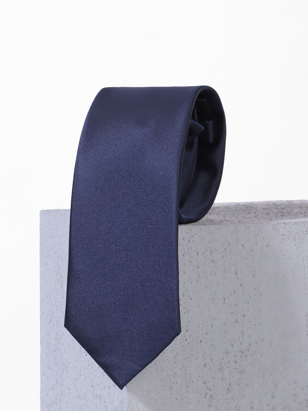 

Louis Philippe Men Ascot Tie, Navy blue