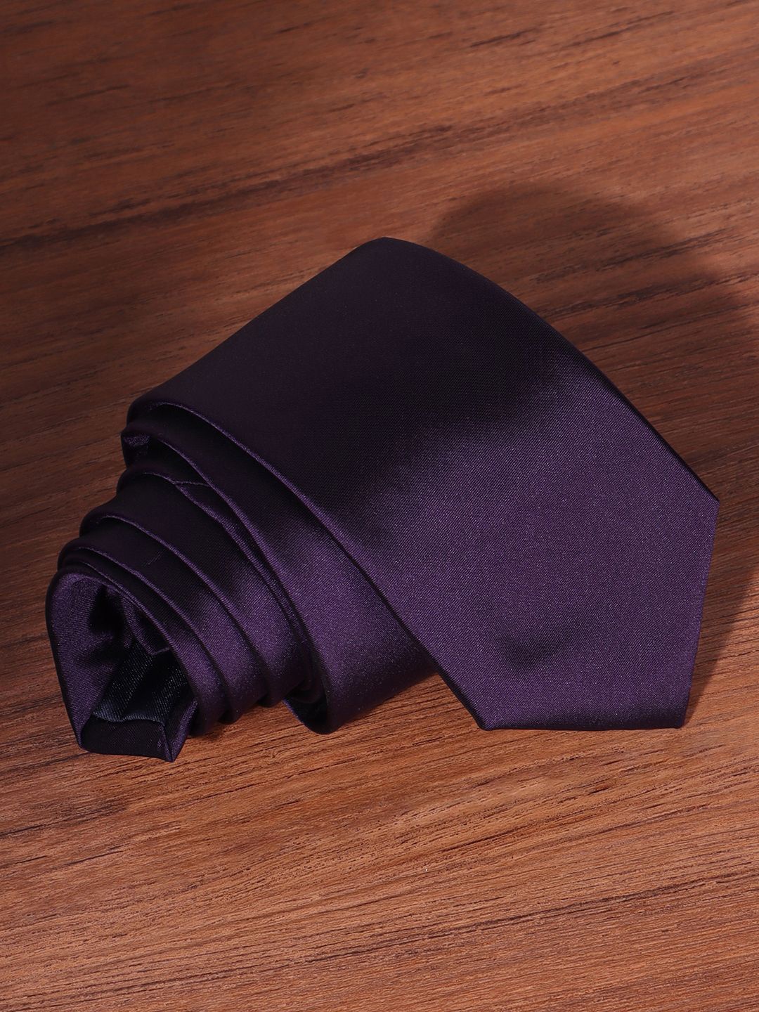 

Louis Philippe Men Skinny Tie, Purple