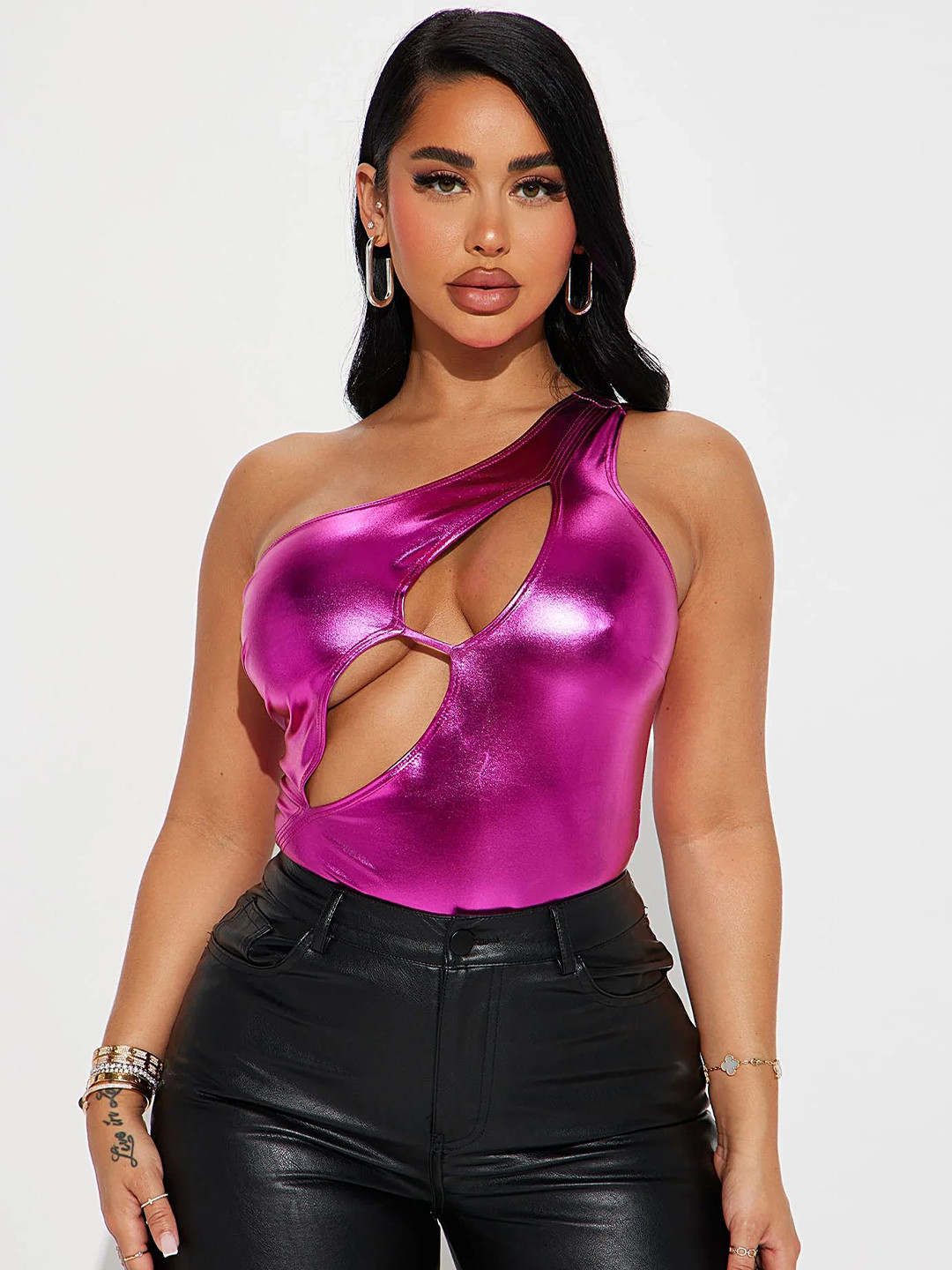 

LULU & SKY Solid One Shoulder Cut Out Fitted Top, Rose