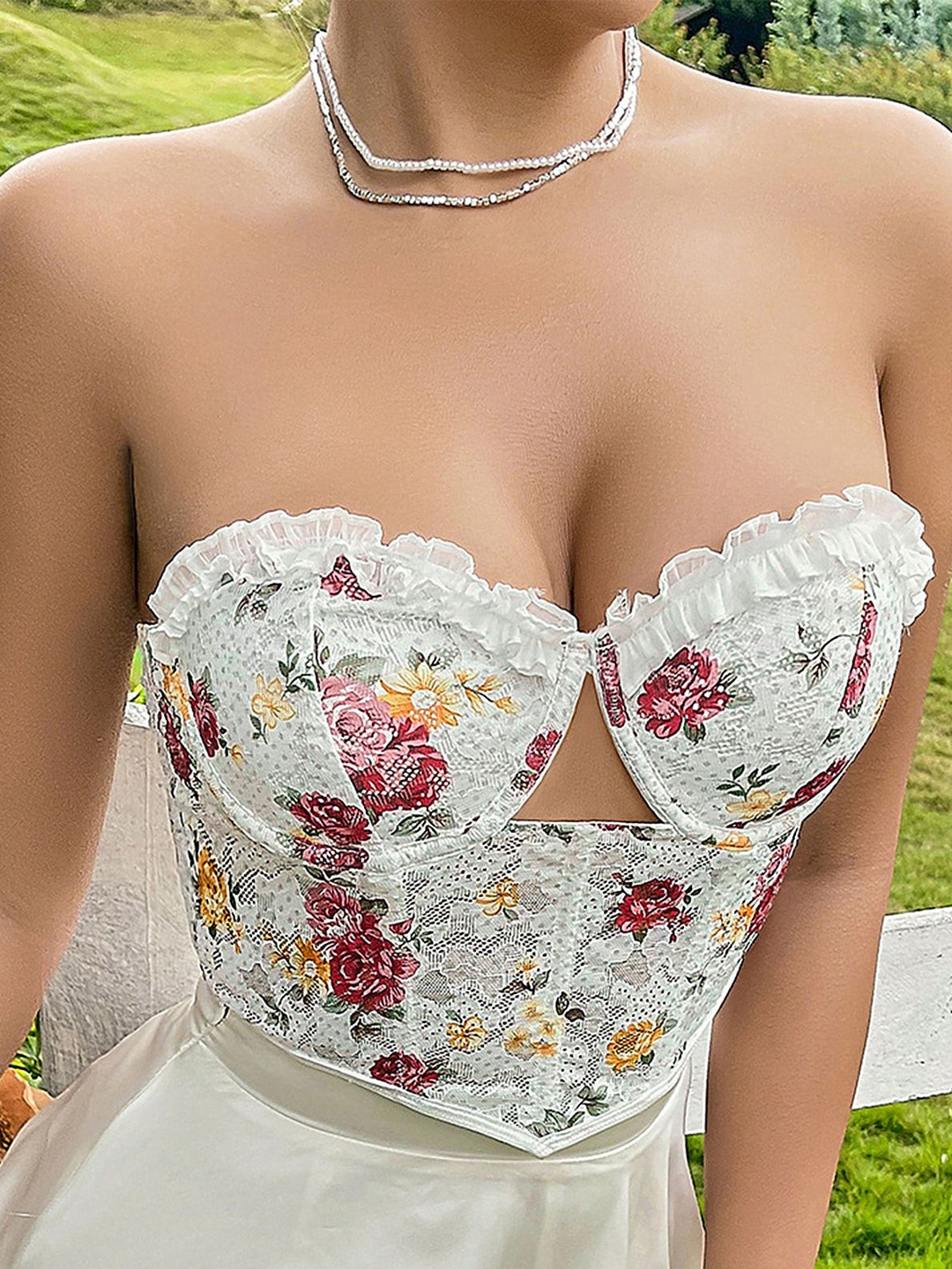 

LULU & SKY Floral Printed Corset Top, White