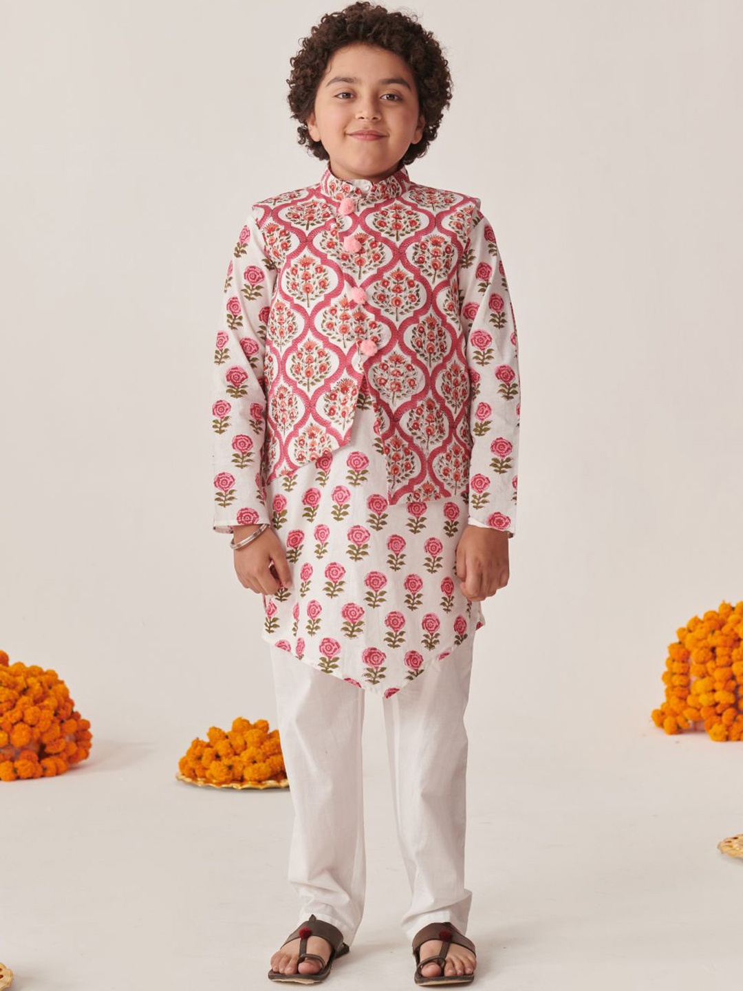 

pspeaches Boys Floral Printed Regular Kurta with Pyjamas, Magenta