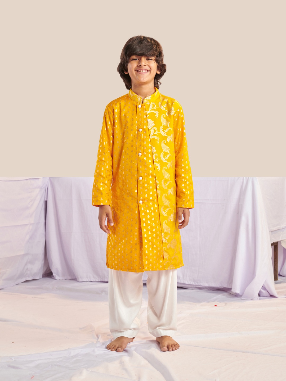 

pspeaches Boys Floral Printed Regular Kurta with Pyjamas, Yellow