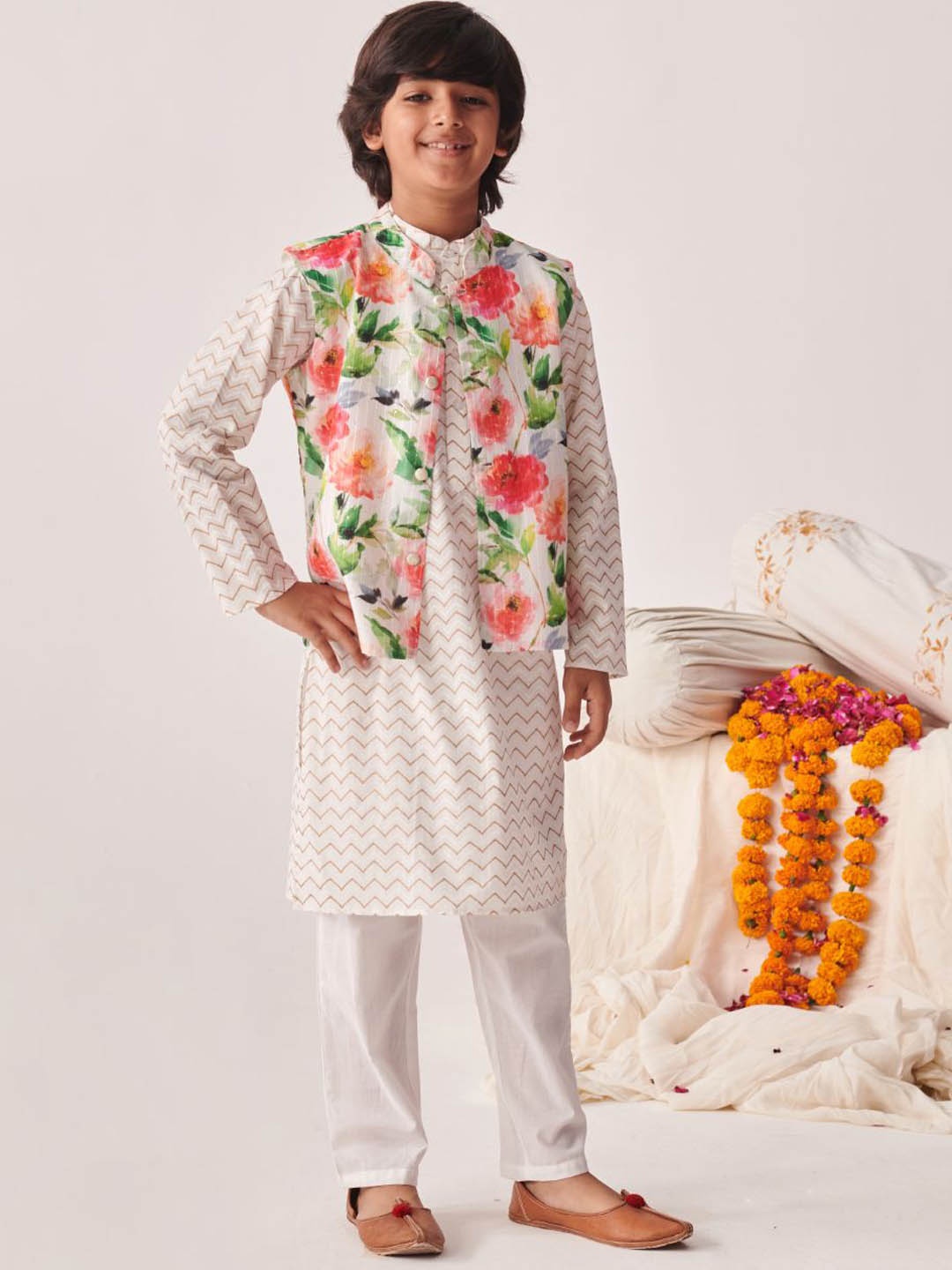 

pspeaches Boys Regular Kurta with Pyjamas, White