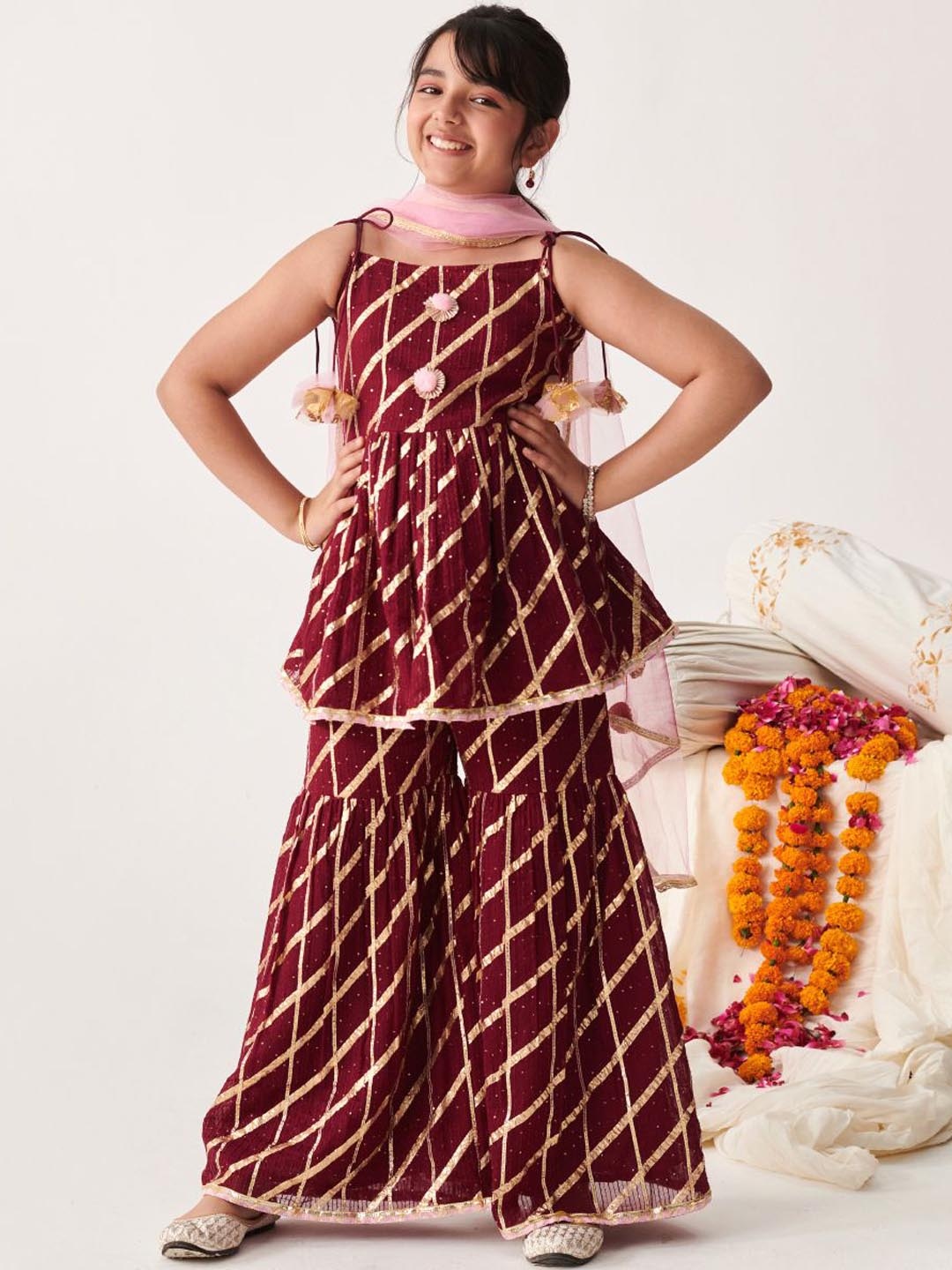 

pspeaches Girls Self Design Gotta Patti Kurta Sets With Dupatta, Burgundy