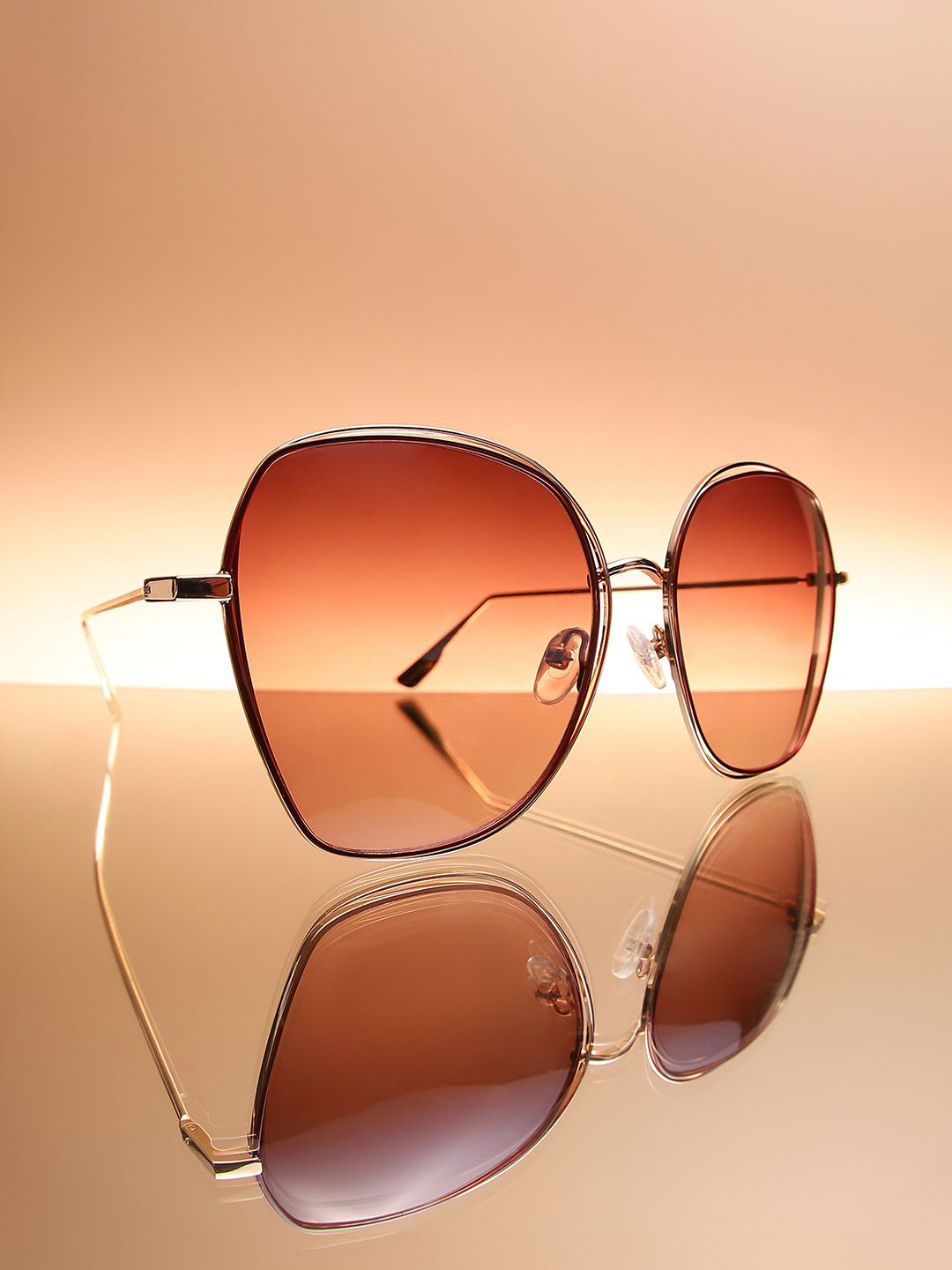 

HAUTE SAUCE by Campus Sutra Women Square Sunglasses with Polarised Lens AW24_HSSG2572, Gold