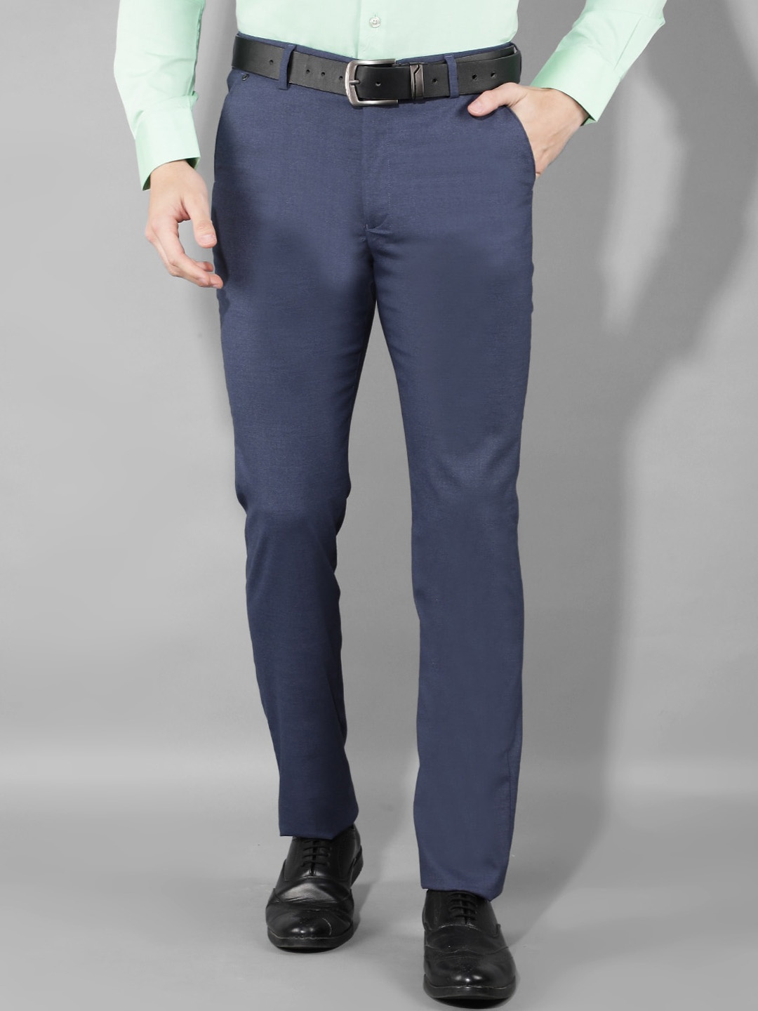 

Canary London Men Mid Rise Slim Fit Wrinkle Free Trousers, Blue