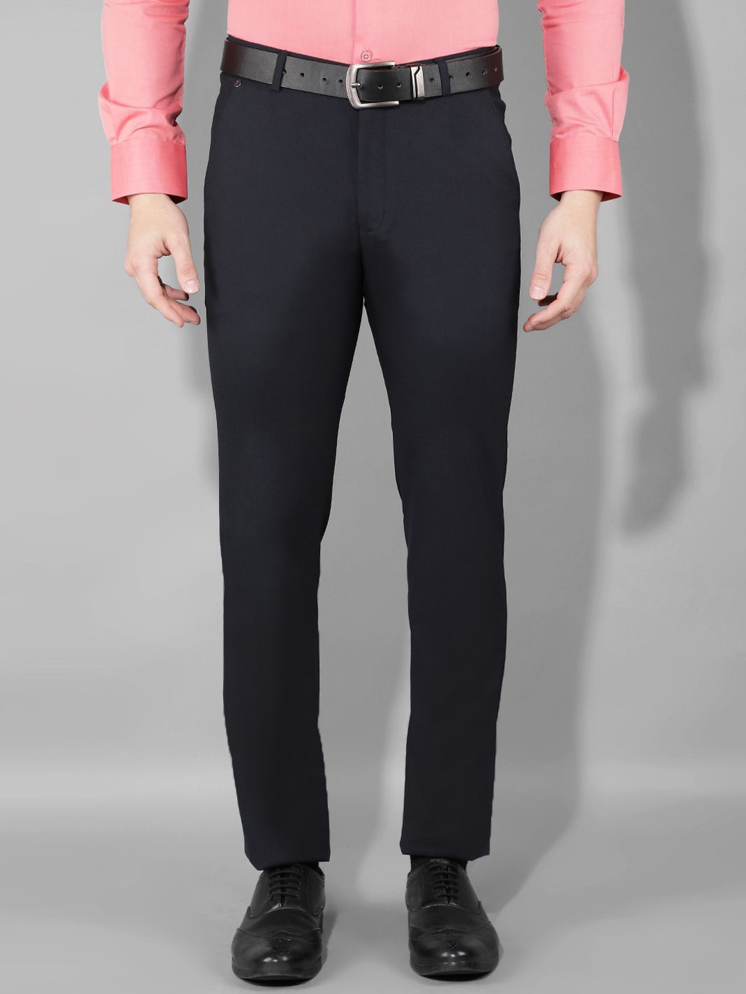

Canary London Men Mid Rise Slim Fit Wrinkle Free Trousers, Navy blue