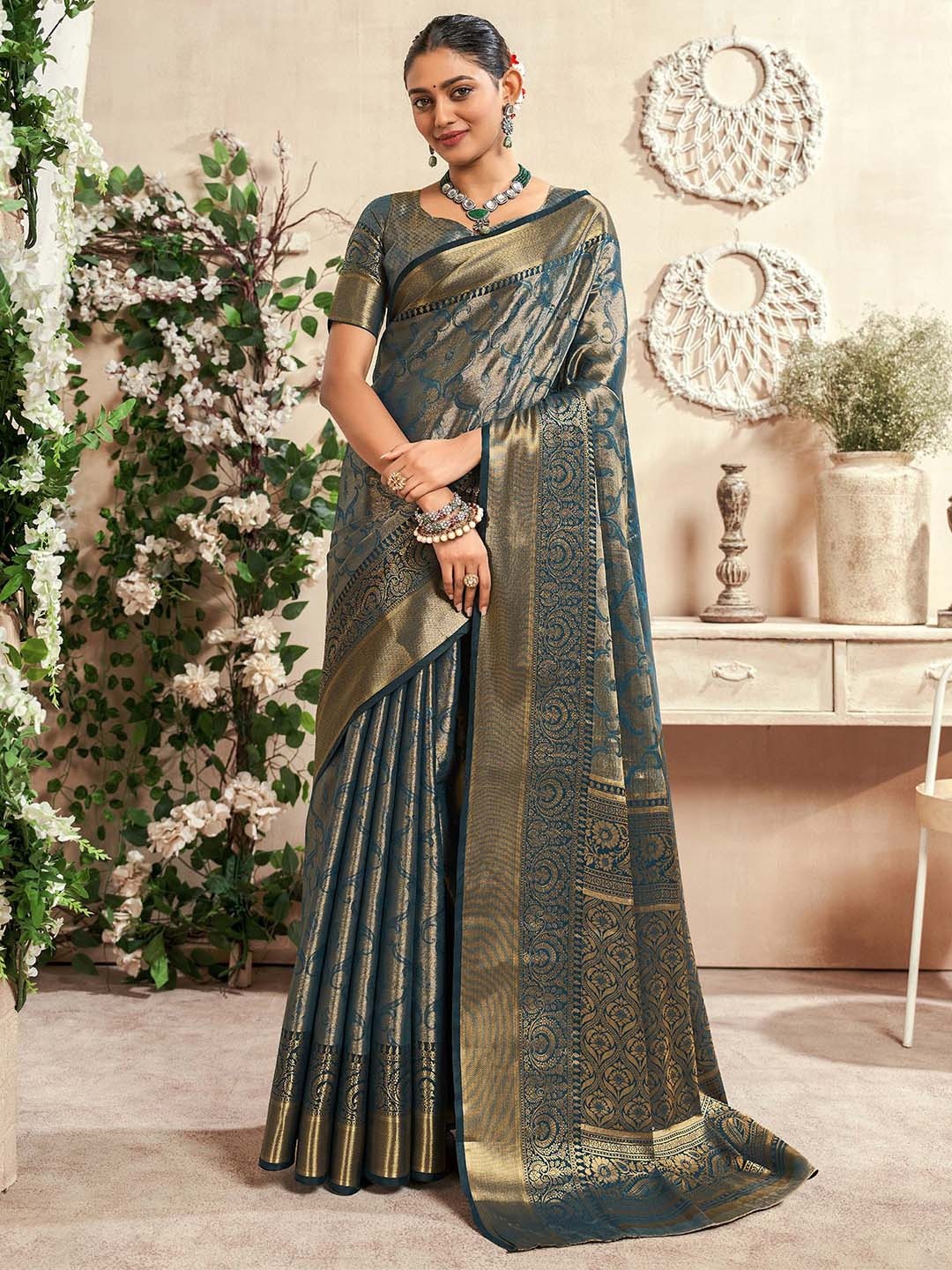 

elora Woven Design Zari Dharmavaram Saree, Blue