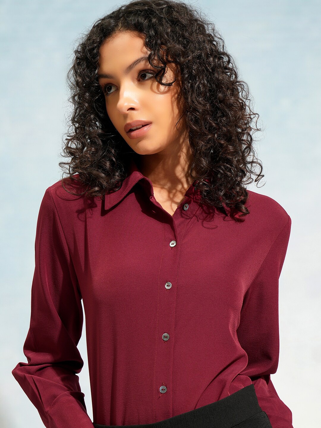

CHIC BY TOKYO TALKIES Women Solid Casual Shirt, Maroon
