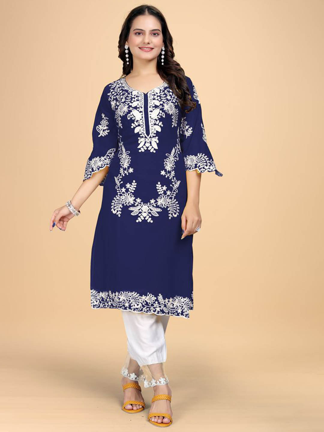 

Fashion FRICKS Women Embroidered Regular Kurti with Trousers, Blue