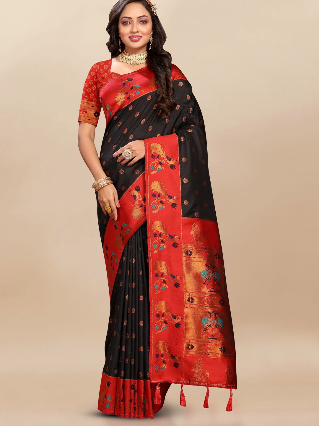 

Divyadham Textiles Woven Design Zari Pure Silk Paithani Saree, Black