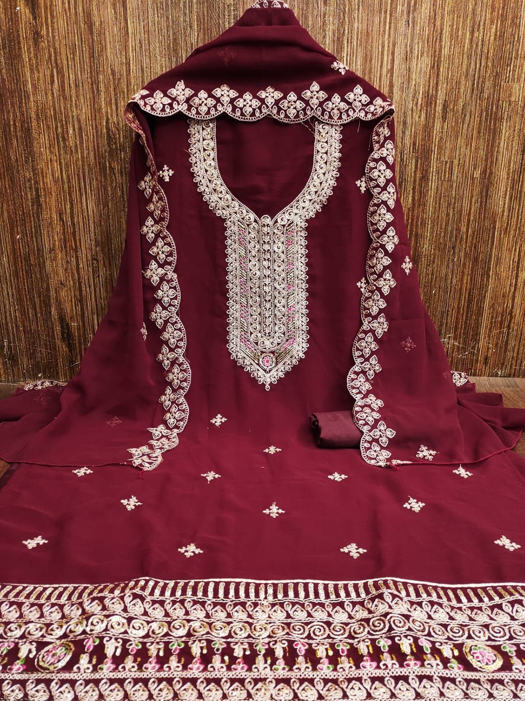 

mimi design Unstitched Dress Material, Maroon