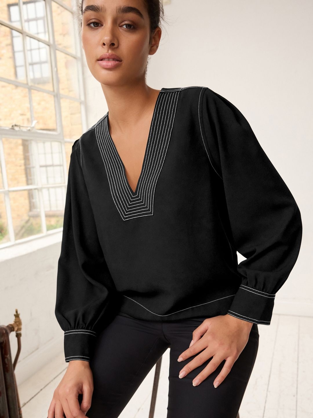 

NEXT V-Neck Puff Sleeves Embroidered Detail Top, Black