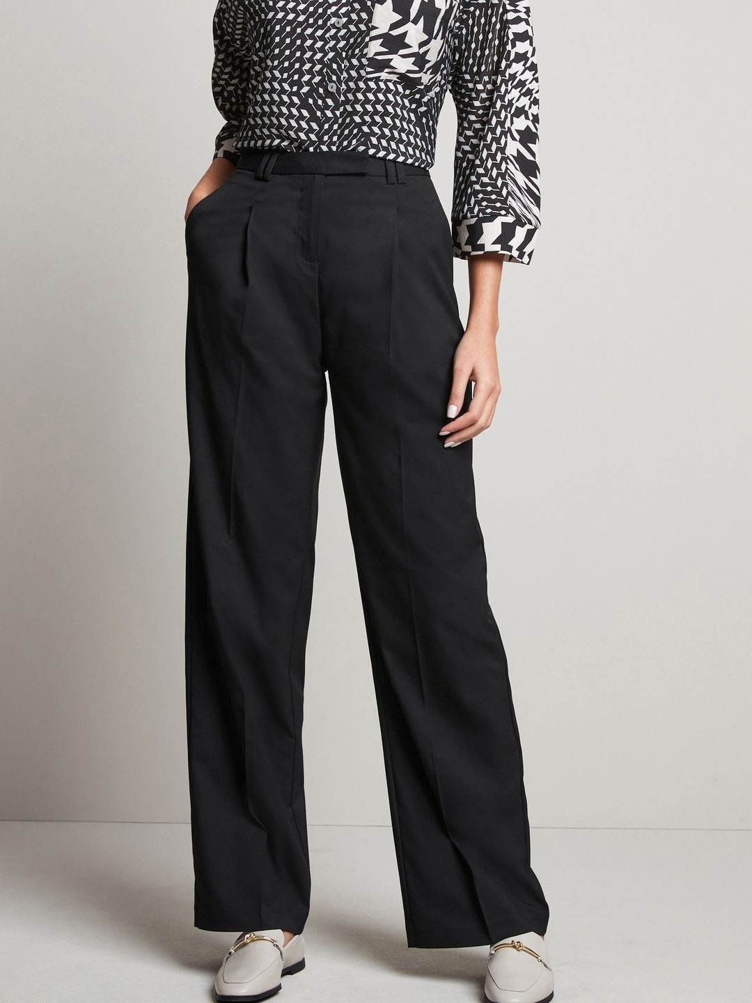 

NEXT Women Pleated Wide Leg Trousers, Black