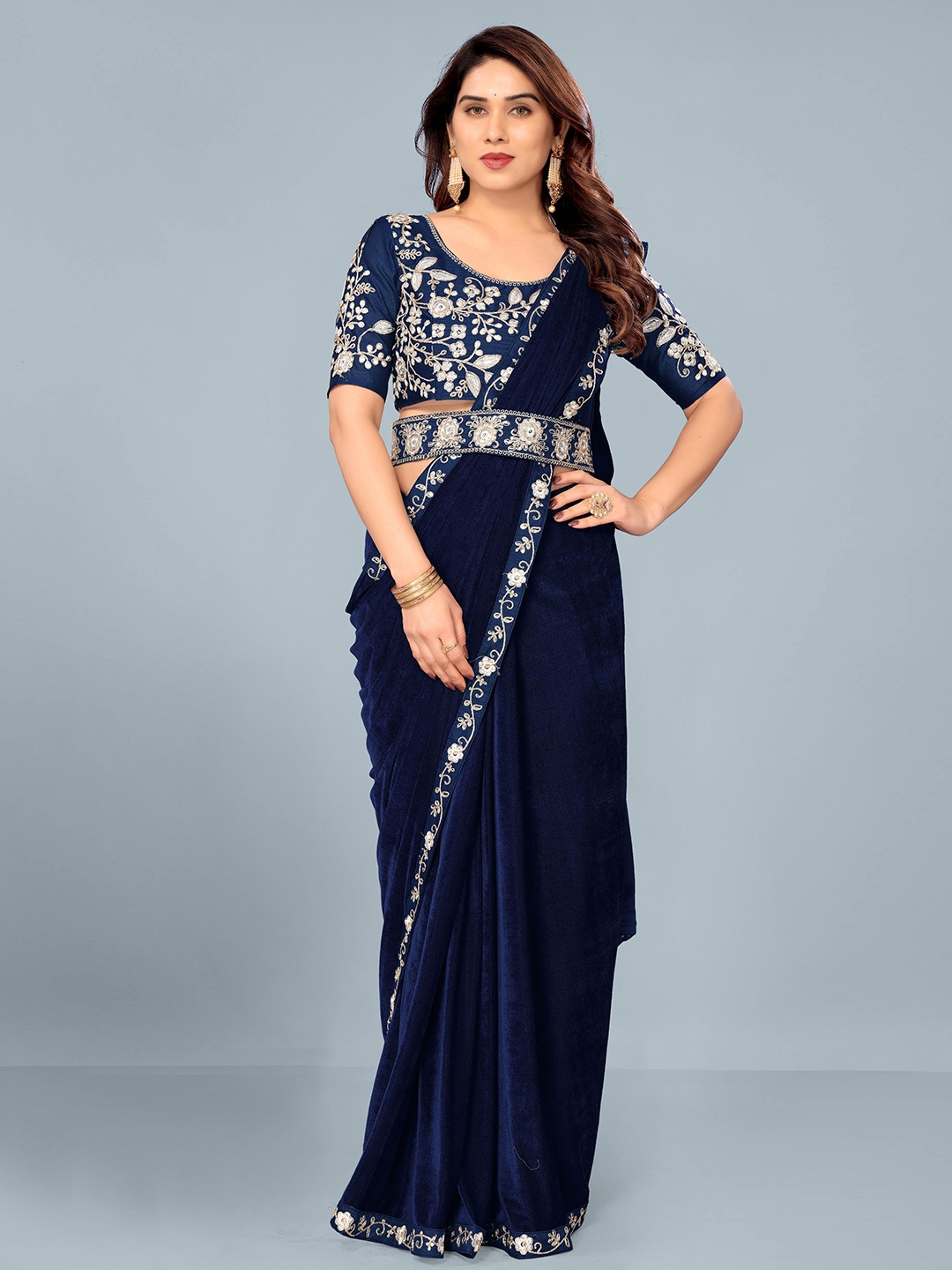 

ISHA TRADE Embroidered Velvet Heavy Work Saree, Navy blue