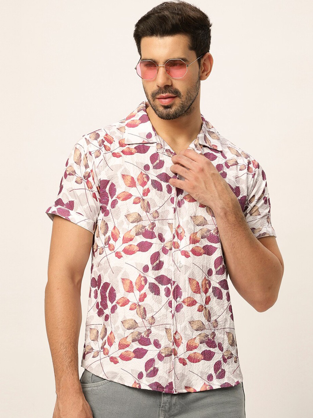 

N AND J Men Relaxed Floral Opaque Printed Casual Shirt, Maroon
