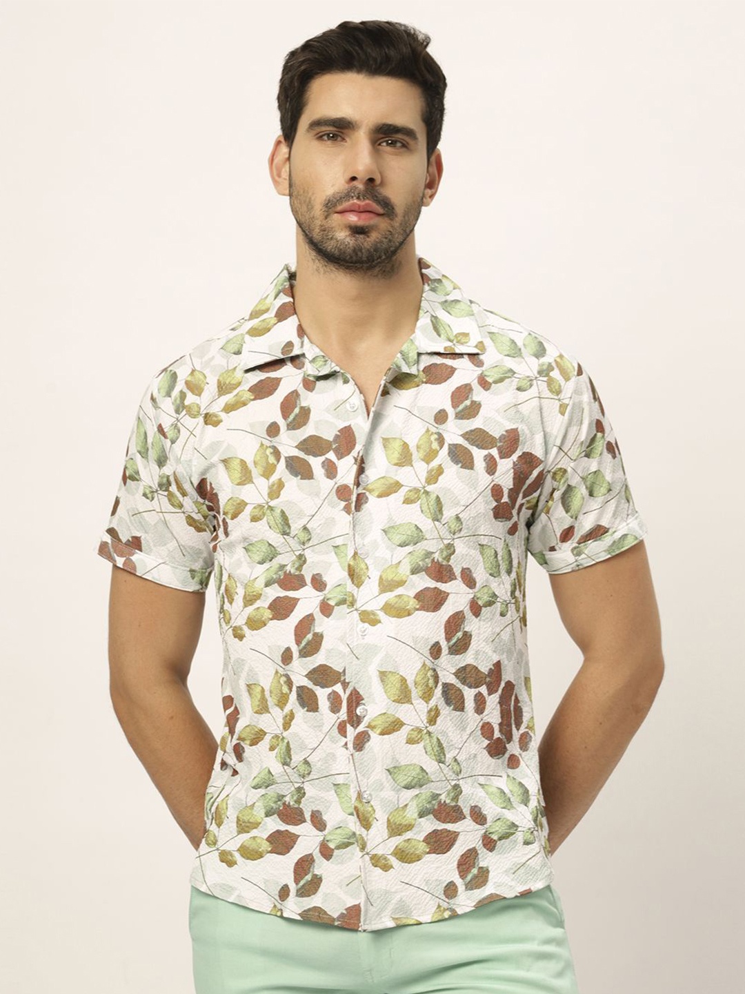 

N AND J Men Relaxed Floral Opaque Printed Casual Shirt, Green