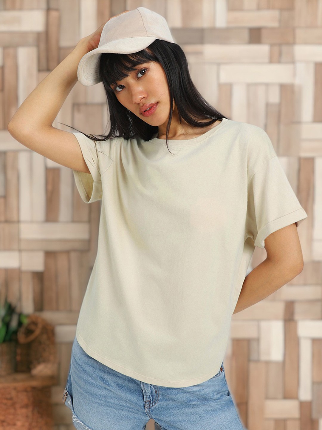 

JUNEBERRY Women Pure Cotton Pockets T-shirt, Beige