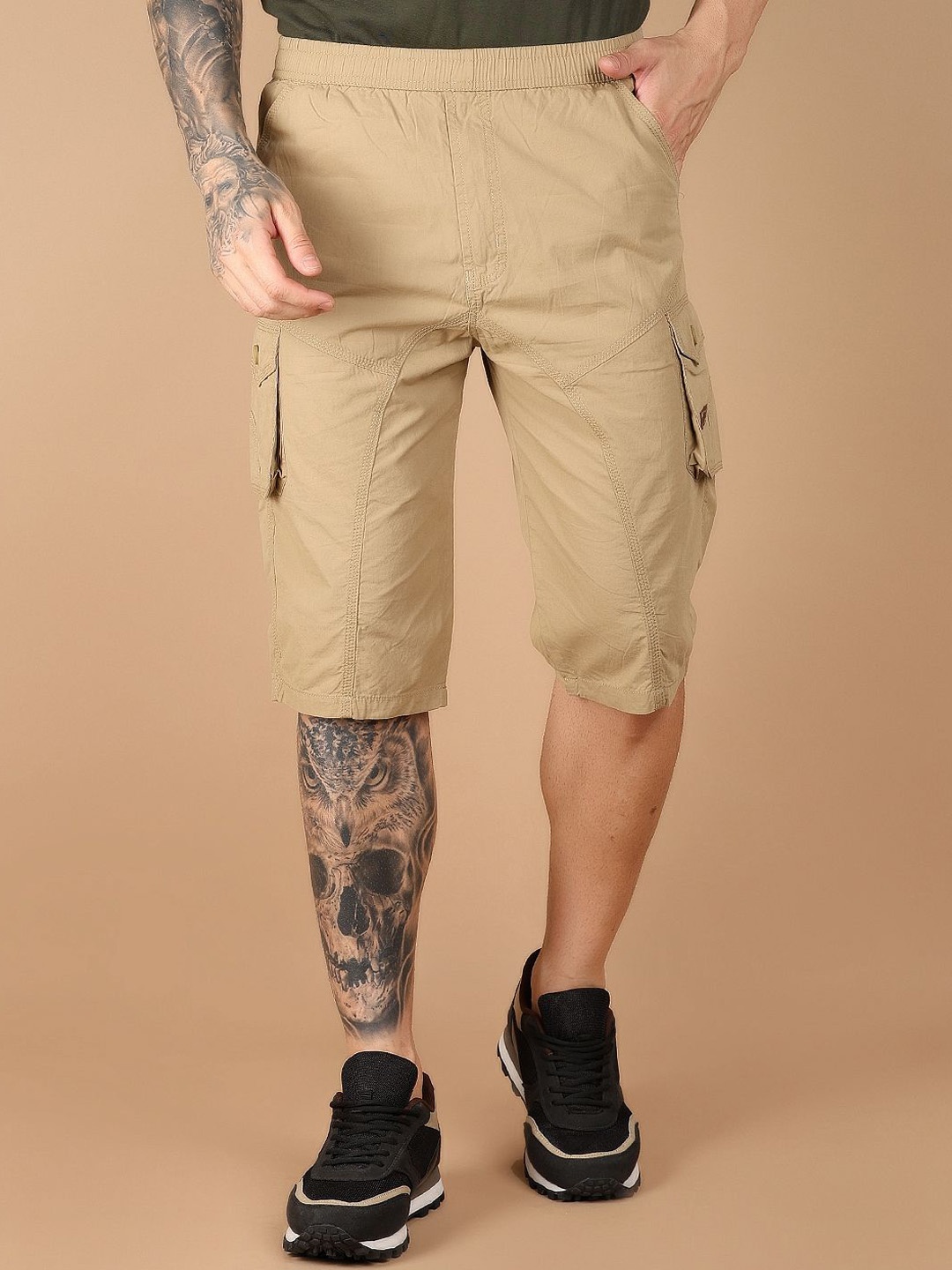 

V-Mart Men Cargo Shorts, Khaki