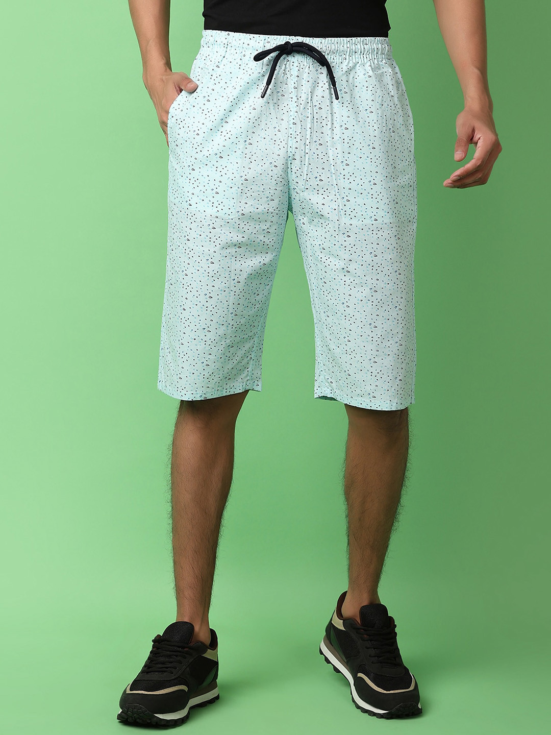 

V-Mart Men Printed Shorts, Blue