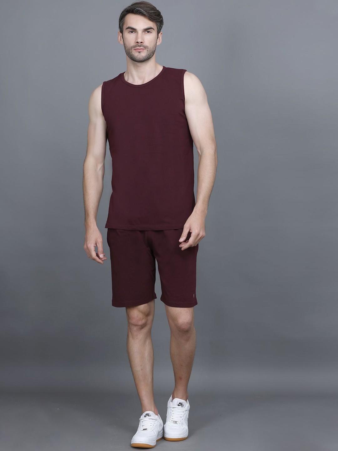 

GODFREY Round Neck T-shirt With Shorts Co-Ords, Burgundy