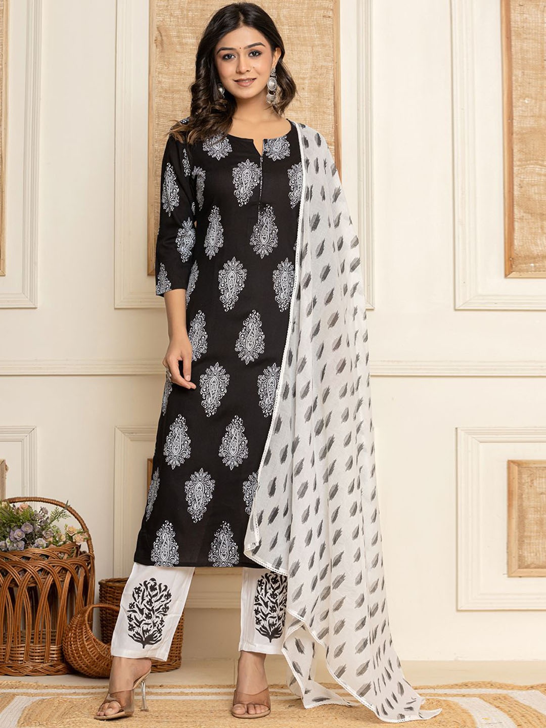 

Yufta Women Ethnic Motifs Printed Regular Kurta with Trousers & With Dupatta, Black