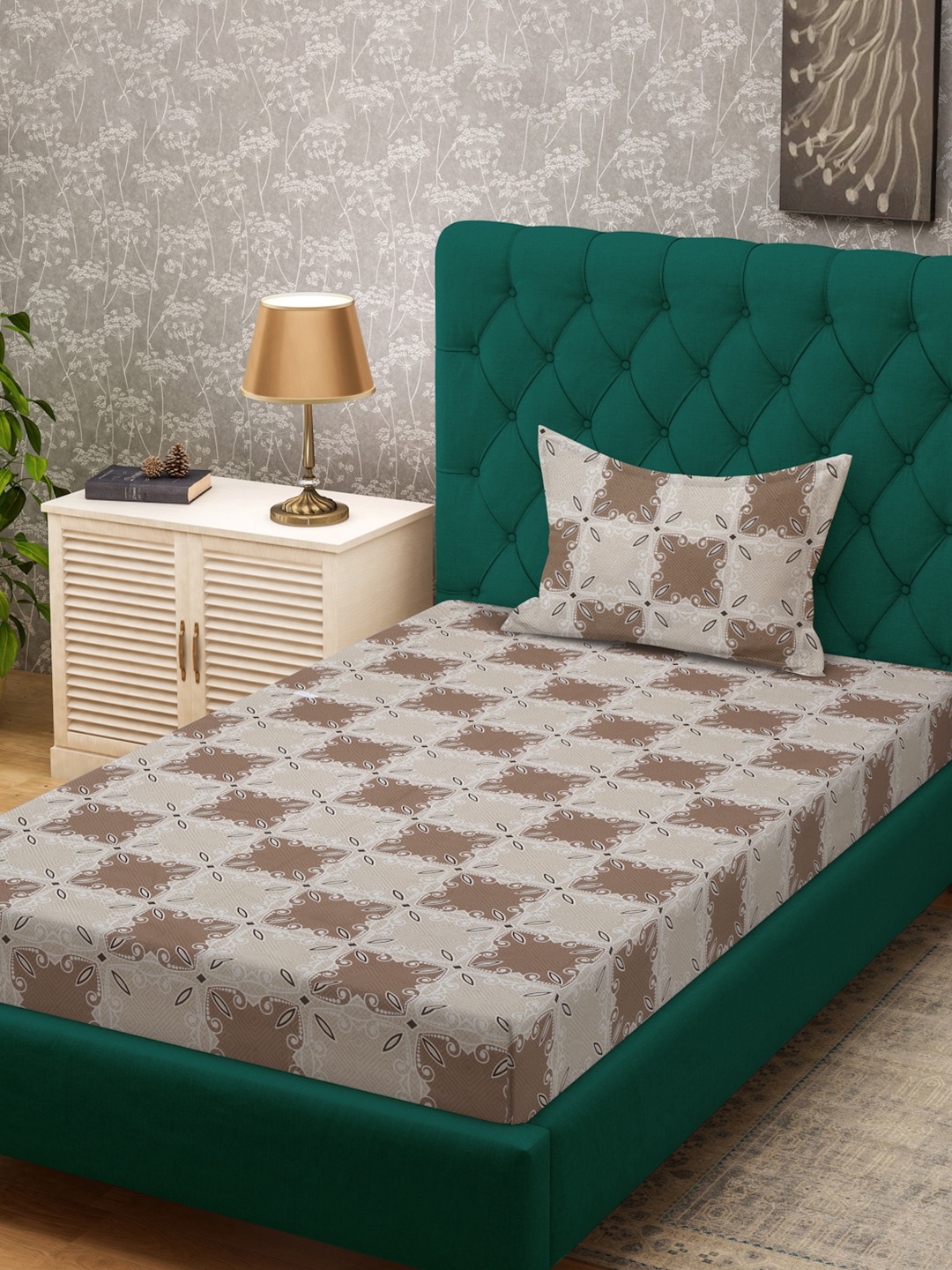 

KLOTTHE Brown Floral Printed Pure Cotton 400 TC Single Bedsheet With Pillow Cover