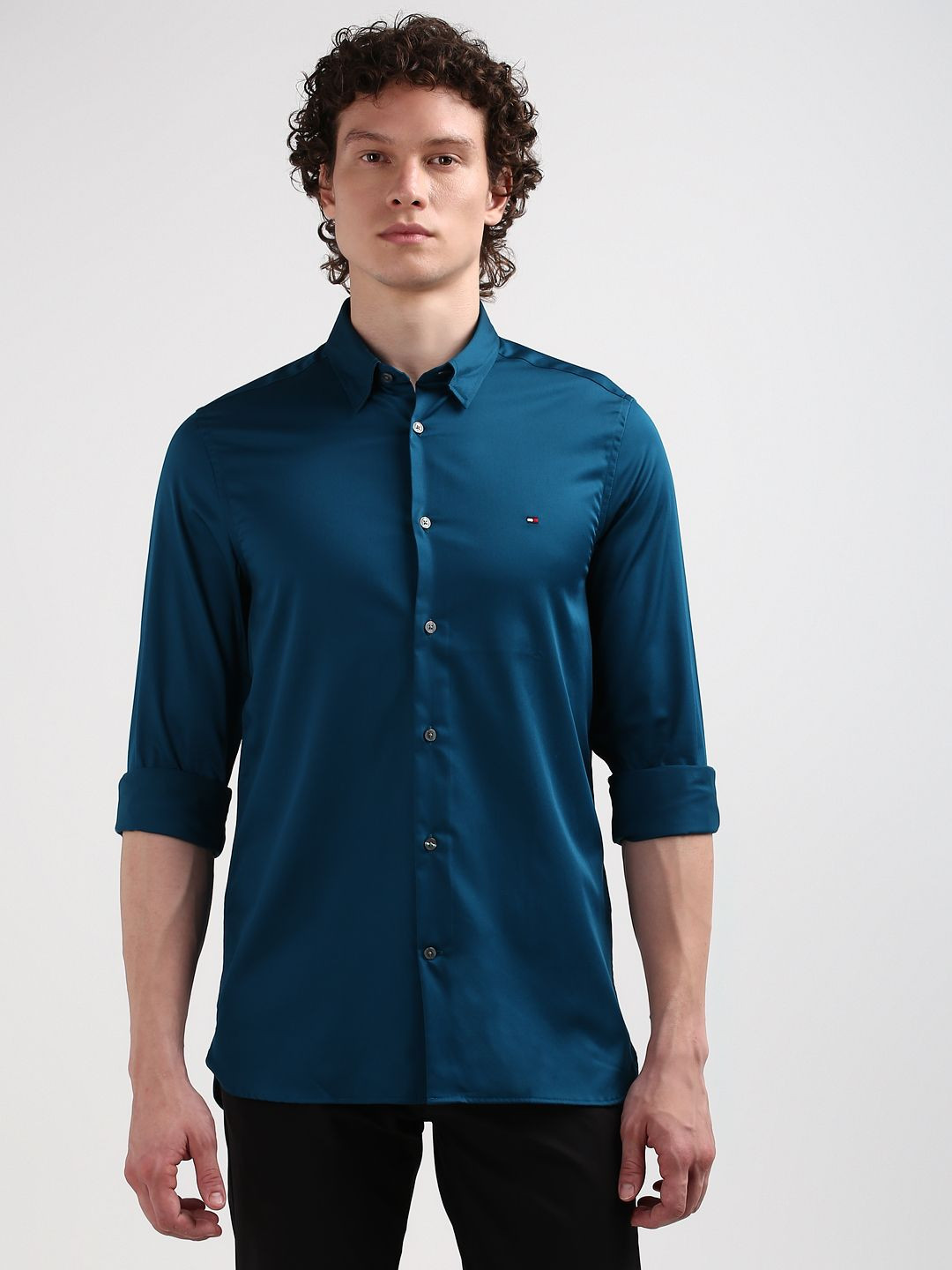 

Tommy Hilfiger Men Slim Fit Opaque Casual Shirt, Teal