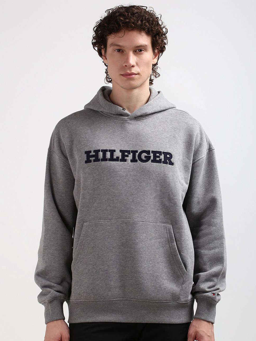 

Tommy Hilfiger Men Printed Sweatshirt, Grey