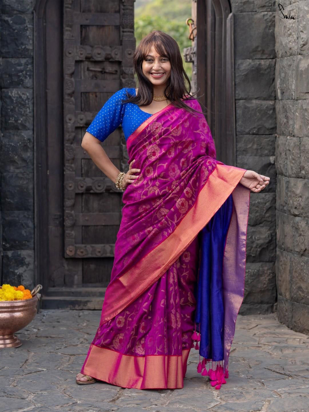 

Suta Woven Design Zari Saree, Pink