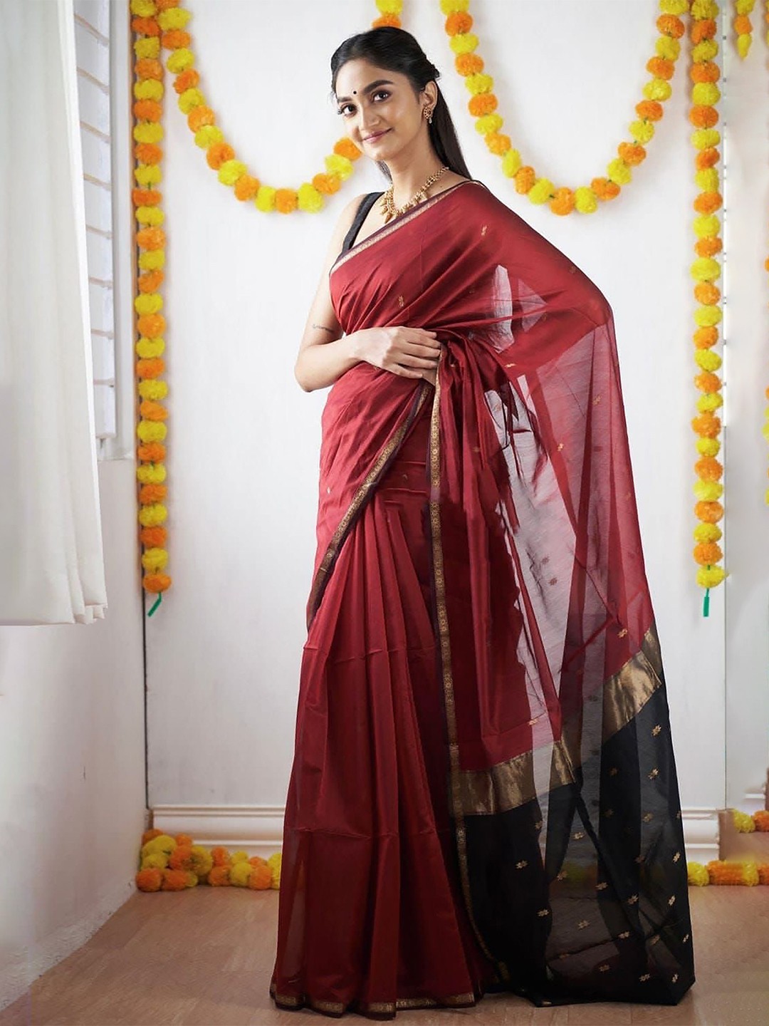 

KALINI Woven Design Zari Silk Blend Designer Banarasi Saree, Red